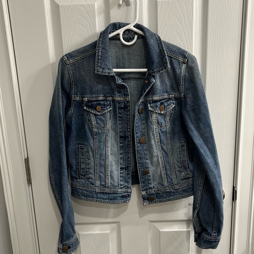 American Eagle denim jacket in size Medium.